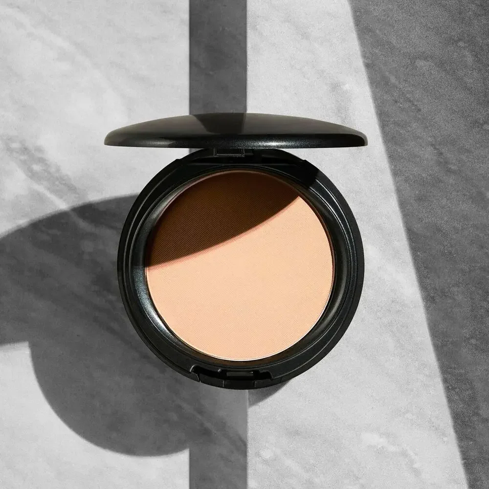 NWB 💖 Cover FX Pressed Mineral Foundation Powder Makeup in F1 / Fair 1 - Picture 2 of 7